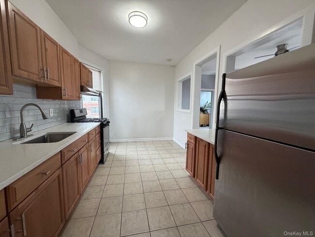 Building Photo - 6 Parsons St