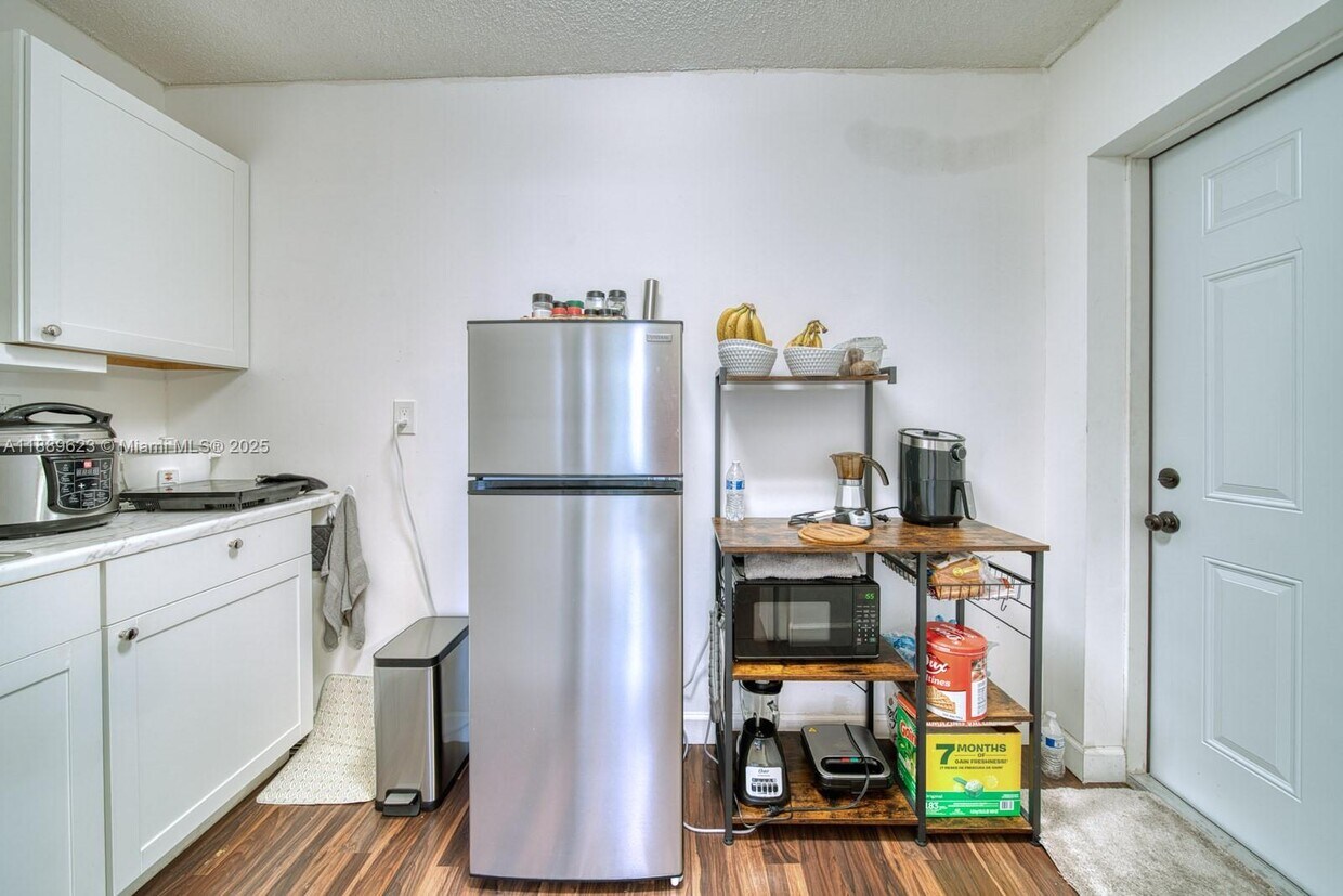 Foto principal - 10000 SW 147th Ct