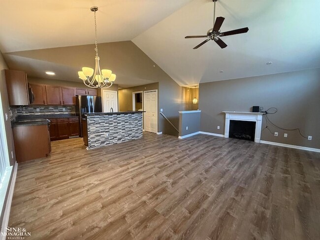 Building Photo - 27017 Carrington Pl