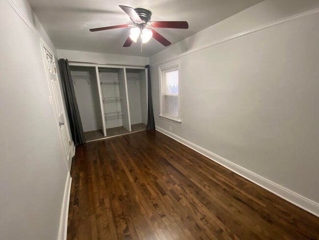 Building Photo - 4224 N Kimball Ave