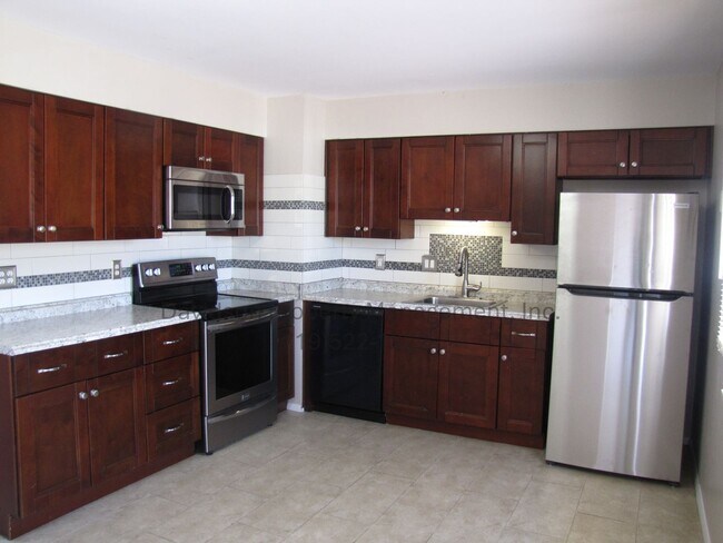Foto del edificio - Updated 5 Bedroom House in Central Colorad...