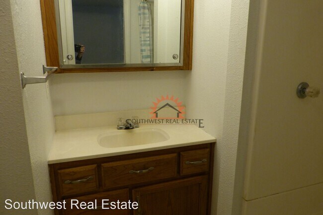 Foto del edificio - 1 br, 1 bath House - 1116 1/2 Reid