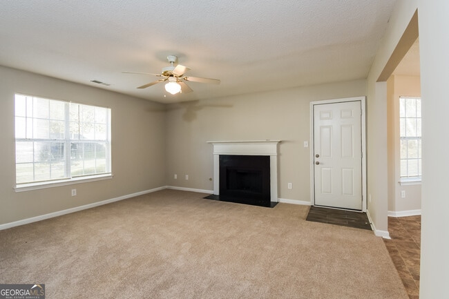 Building Photo - 4127 Lost Springs Tr