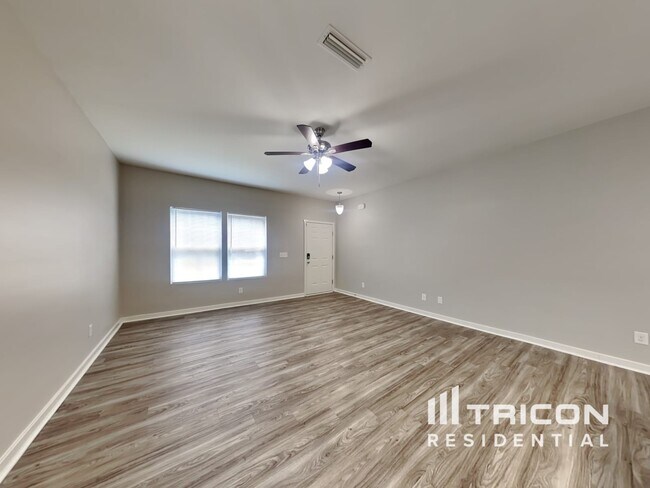 Building Photo - 5513 Idlewild Road N Charlotte NC