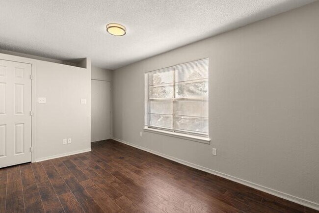 Foto del edificio - 2800 Vail Ave SE, Albuquerque, NM 87106, USA