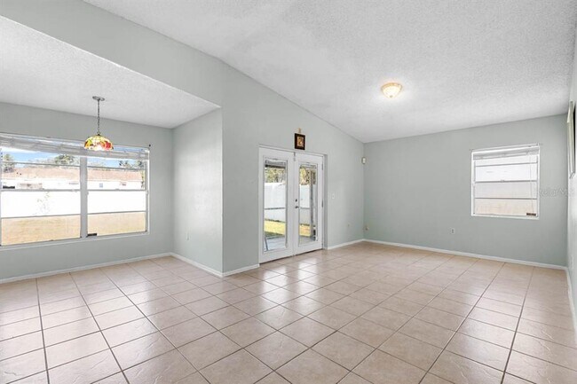 Foto del edificio - 1424 Vinetree Dr