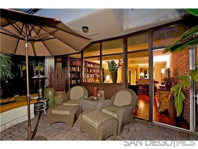 Foto del edificio - 744 W Harbor Dr