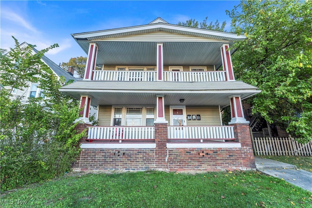 Foto principal - 1239 W 115th St