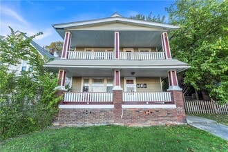 Building Photo - 1239 W 115th St