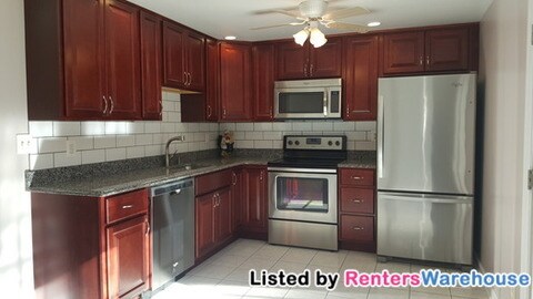 Building Photo - 5331 King Arthur Cir