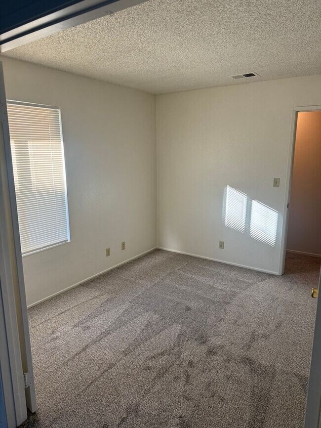 Foto del edificio - Charming 3-bedroom, 2-bathroom