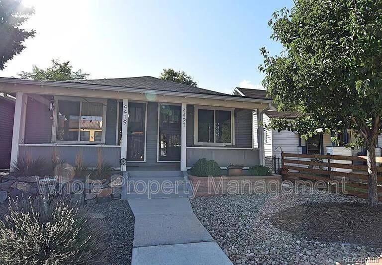 Foto principal - 4421 Yates St