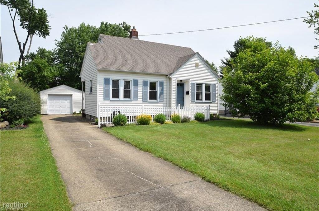 56 Woodrow Ave, Boardman, OH 44512 House Rental in Boardman, OH