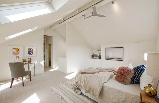 Foto del edificio - 2548 Pine St