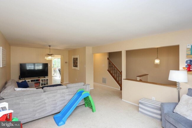 Building Photo - 4723 Leyden Way