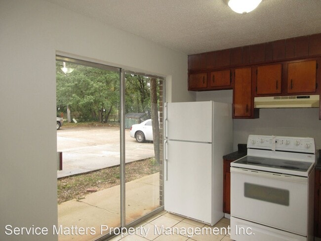 Building Photo - 2 br, 1 bath House - 6669 Magnolia St Unit 2