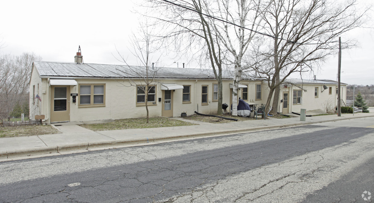 Building Photo - 1316 N Main St