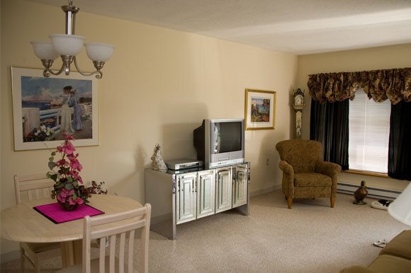 Building Photo - Bridle Path Apartments (Age 62+ Community)