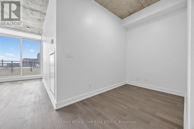 Building Photo - 20 Minowan Miikan Ln