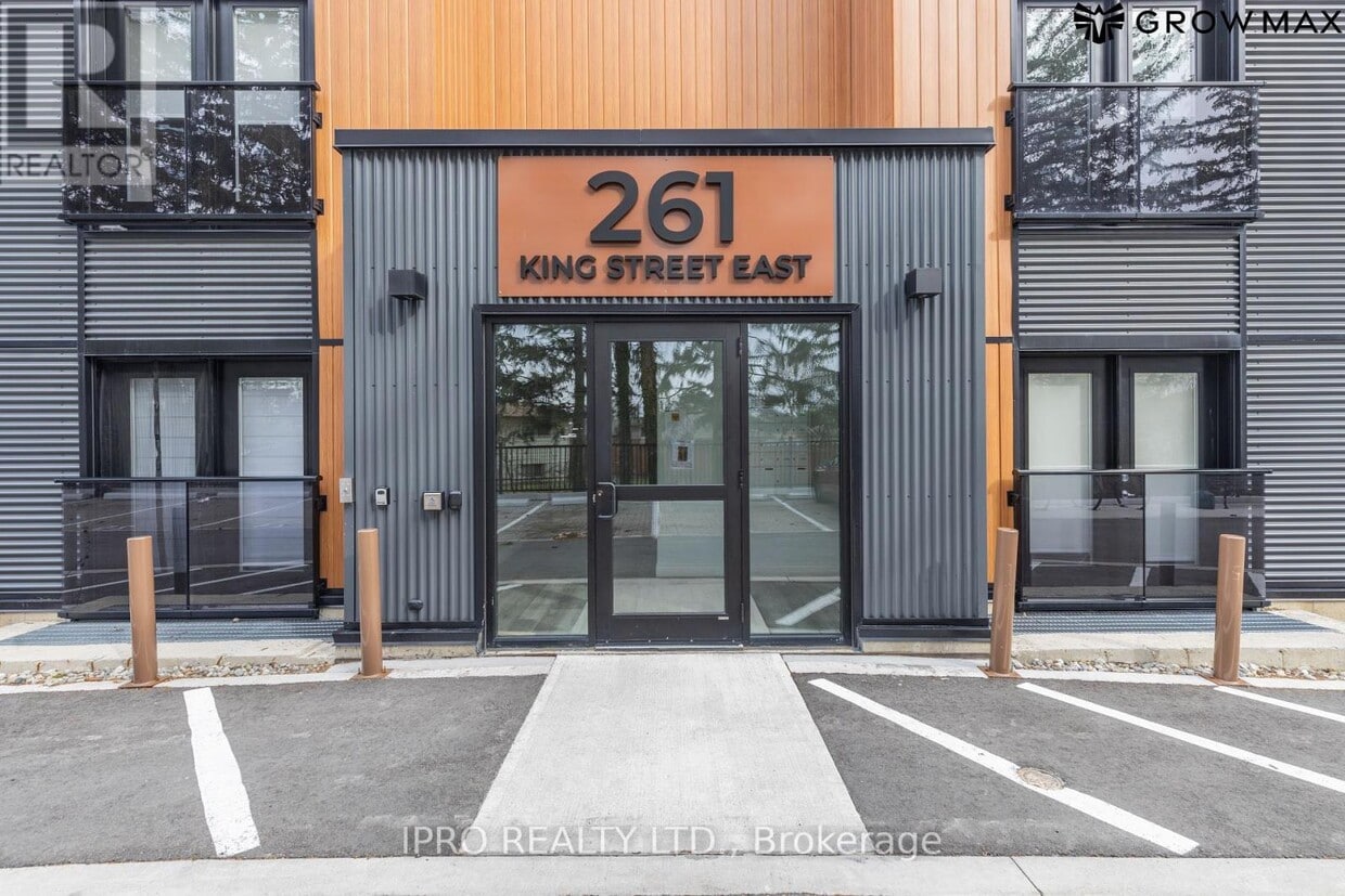 Primary Photo - 261-202261 King St E