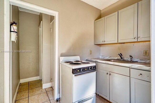 Foto del edificio - 2378 NW 60th St