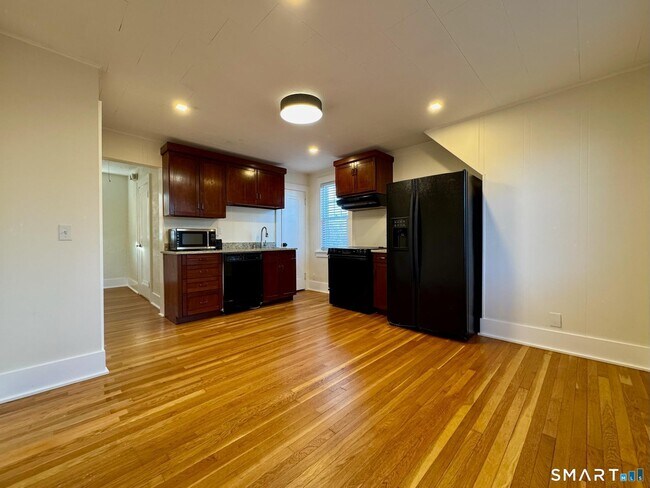 Foto del edificio - 336 Federal Rd