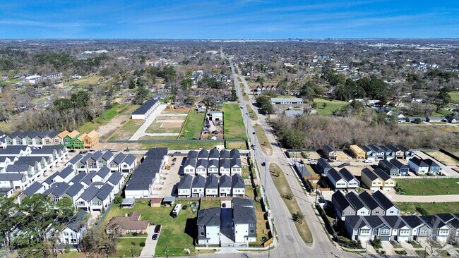 Foto del edificio - 1102 Mansfield St