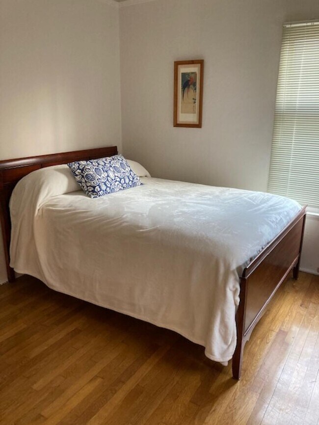 The Metz Apartments 1 bedroom Condo for Rent in Seattle, WA