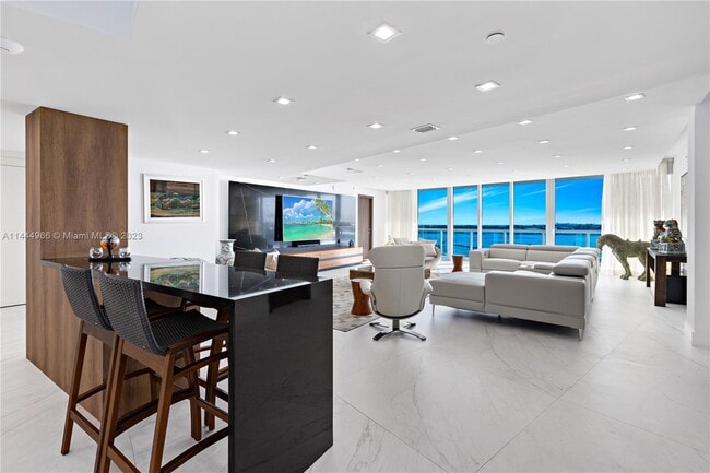Foto del edificio - 450 Alton Rd
