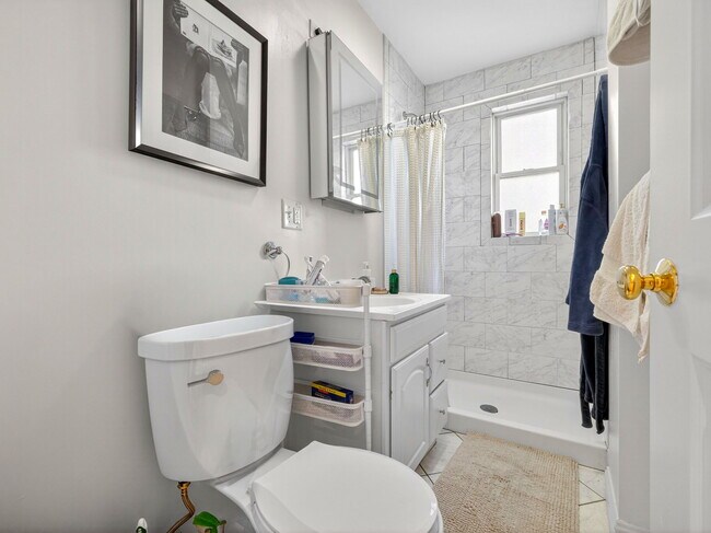 Building Photo - 1576 Cambridge St