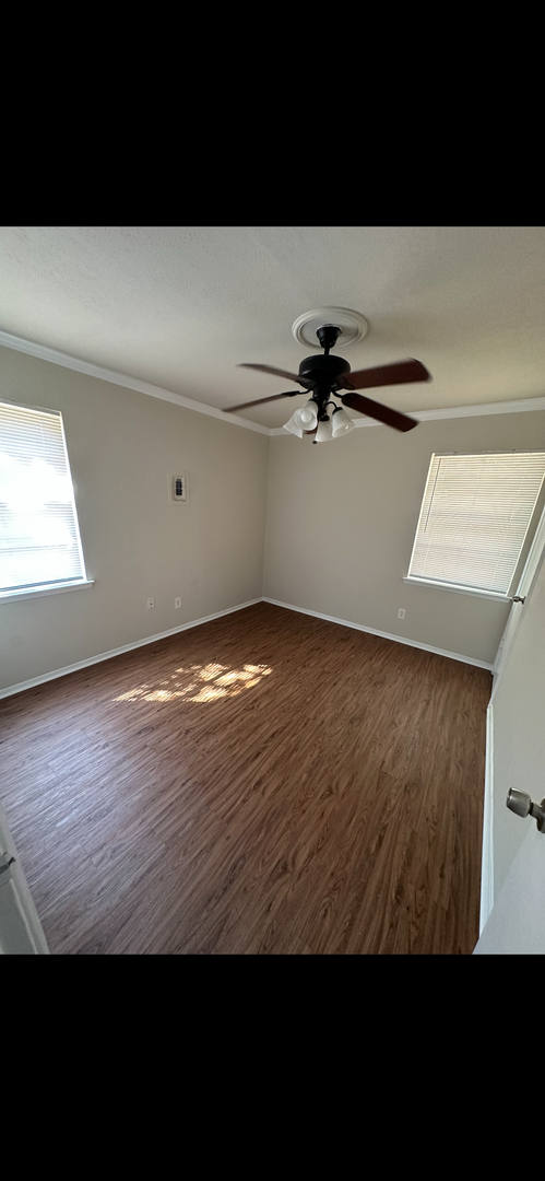 Building Photo - $400.00 off 1st rent!! READY TO MOVE IN!!!...