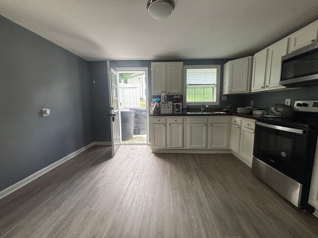 Building Photo - Furnished 1 bedroom 1 bath in Salem