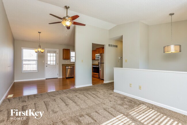 Building Photo - 3201 Lupine Dr