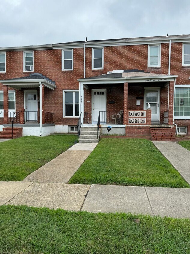 Primary Photo - Introducing a charming 3-bedroom, 1-bathro...