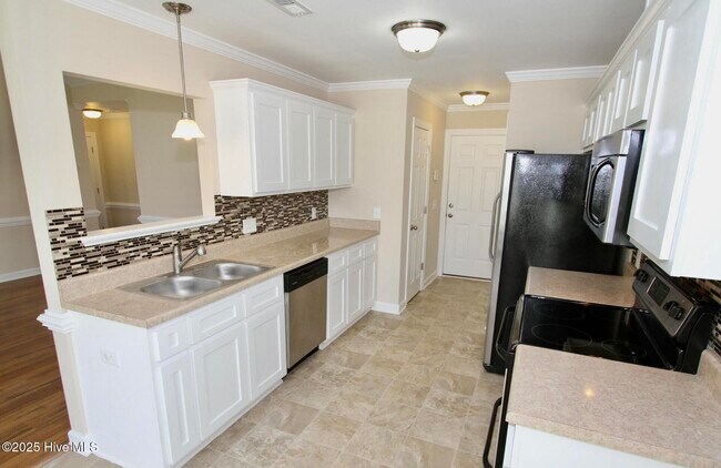 Building Photo - 3100 Soco Ct