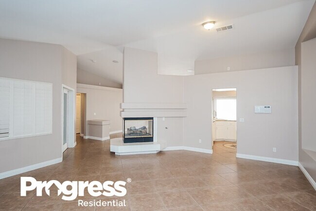 Foto del edificio - 10832 Spruce Bough St