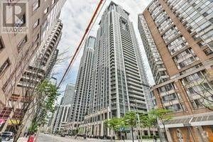 Building Photo - 763 Bay St.