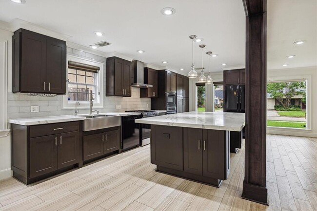 Foto del edificio - 14103 Kimberley Ln