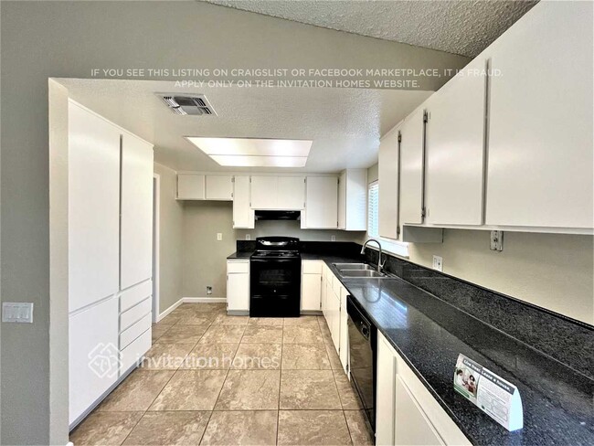 Building Photo - 7500 Verdugo Way