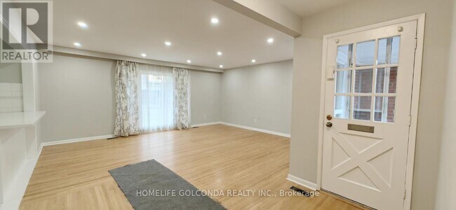 Building Photo - 23 Wigmore Dr