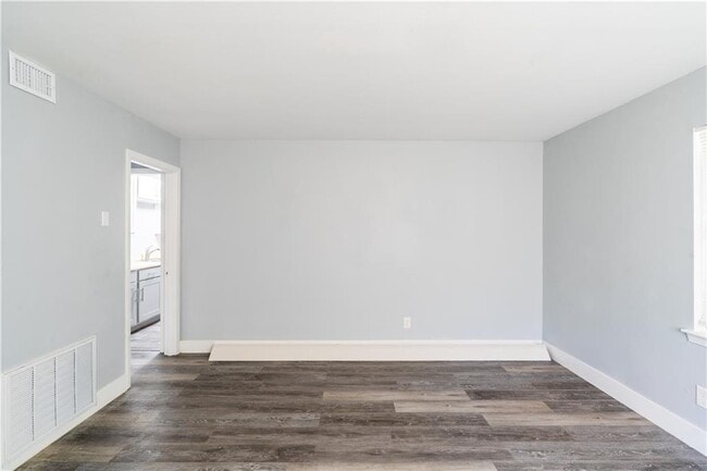 Building Photo - 3751 San Juan Dr