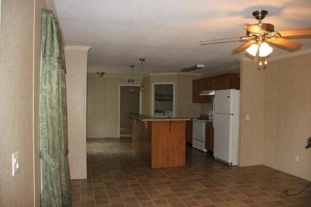 Building Photo - 64096 Mangano Dr