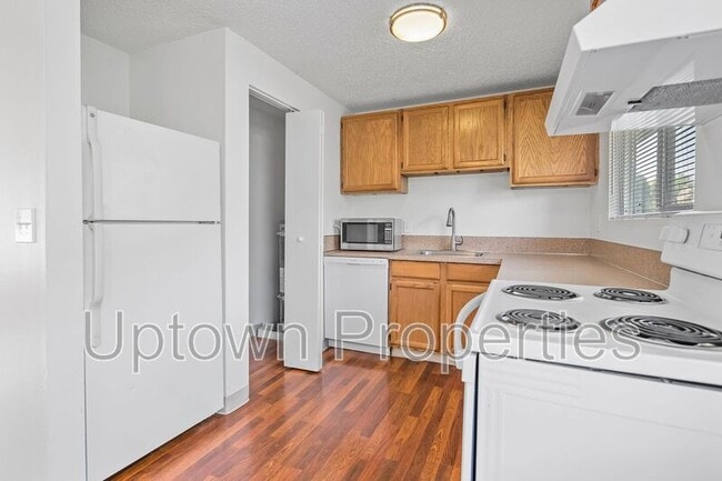 Building Photo - 13000 NW Cornell Rd