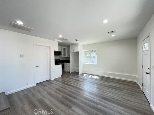 Building Photo - 6201 Goodland Ave