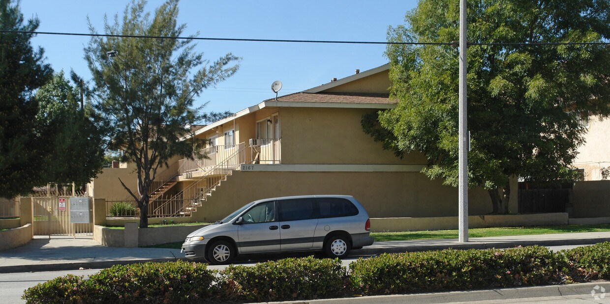 Primary Photo - 2167 N Towne Ave
