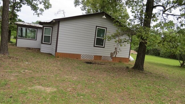 Building Photo - 17553 Brittany Ln