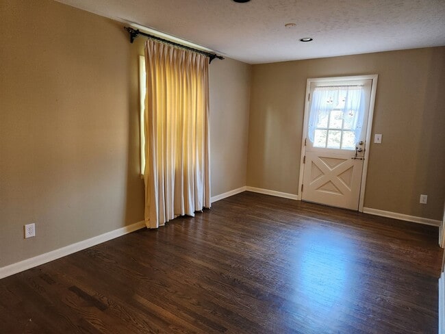 Foto del edificio - 104 Linwood Dr