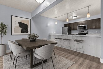 Building Photo - Fairfax Apartments - Lansing, MI