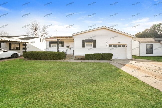 Photo - 1342 SW 51st St House