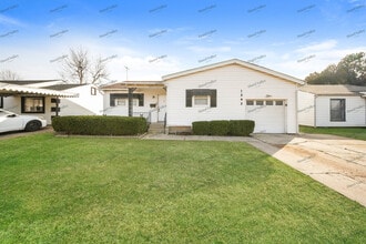 Building Photo - 1342 SW 51st St